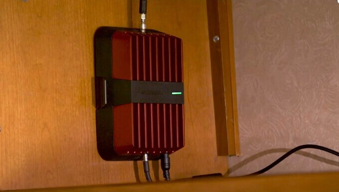 drive reach rv signal booster powered on